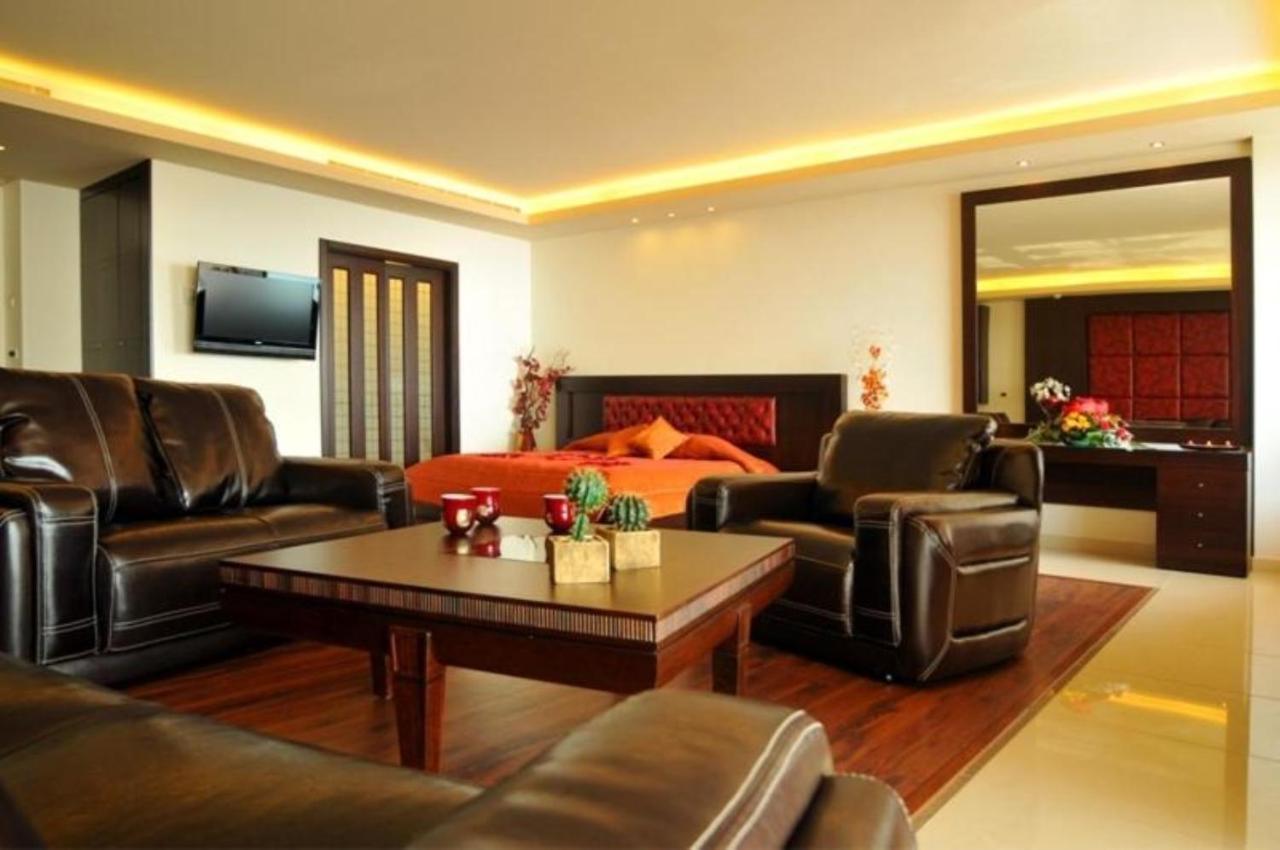 Hollywood Inn Boutique Hotel จูนิเย ภายนอก รูปภาพ