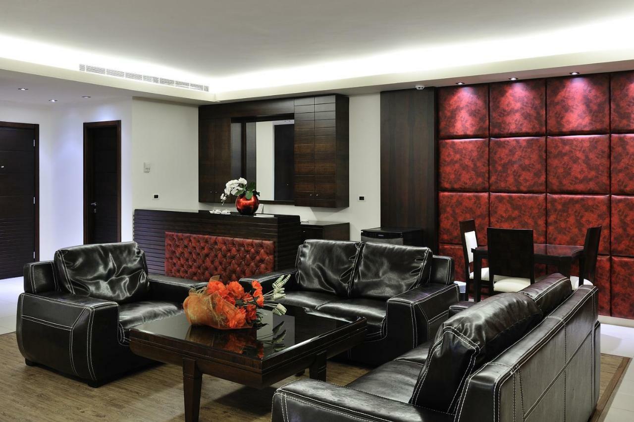 Hollywood Inn Boutique Hotel จูนิเย ภายนอก รูปภาพ
