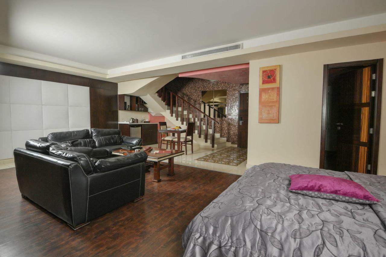 Hollywood Inn Boutique Hotel จูนิเย ภายนอก รูปภาพ