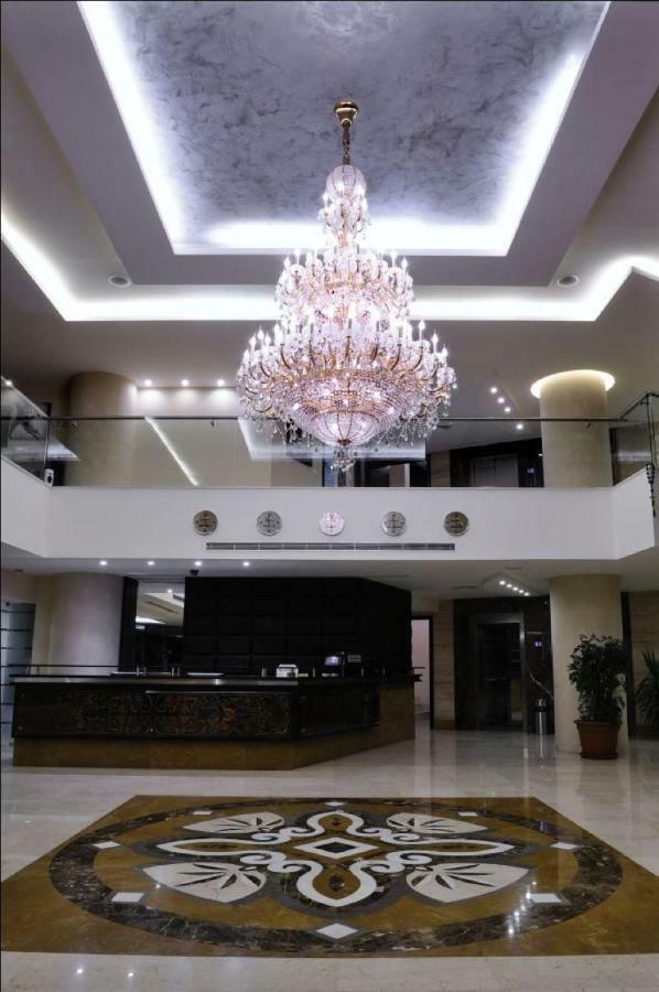 Hollywood Inn Boutique Hotel จูนิเย ภายนอก รูปภาพ