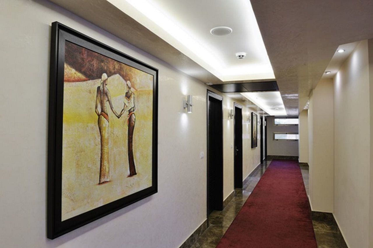 Hollywood Inn Boutique Hotel จูนิเย ภายนอก รูปภาพ